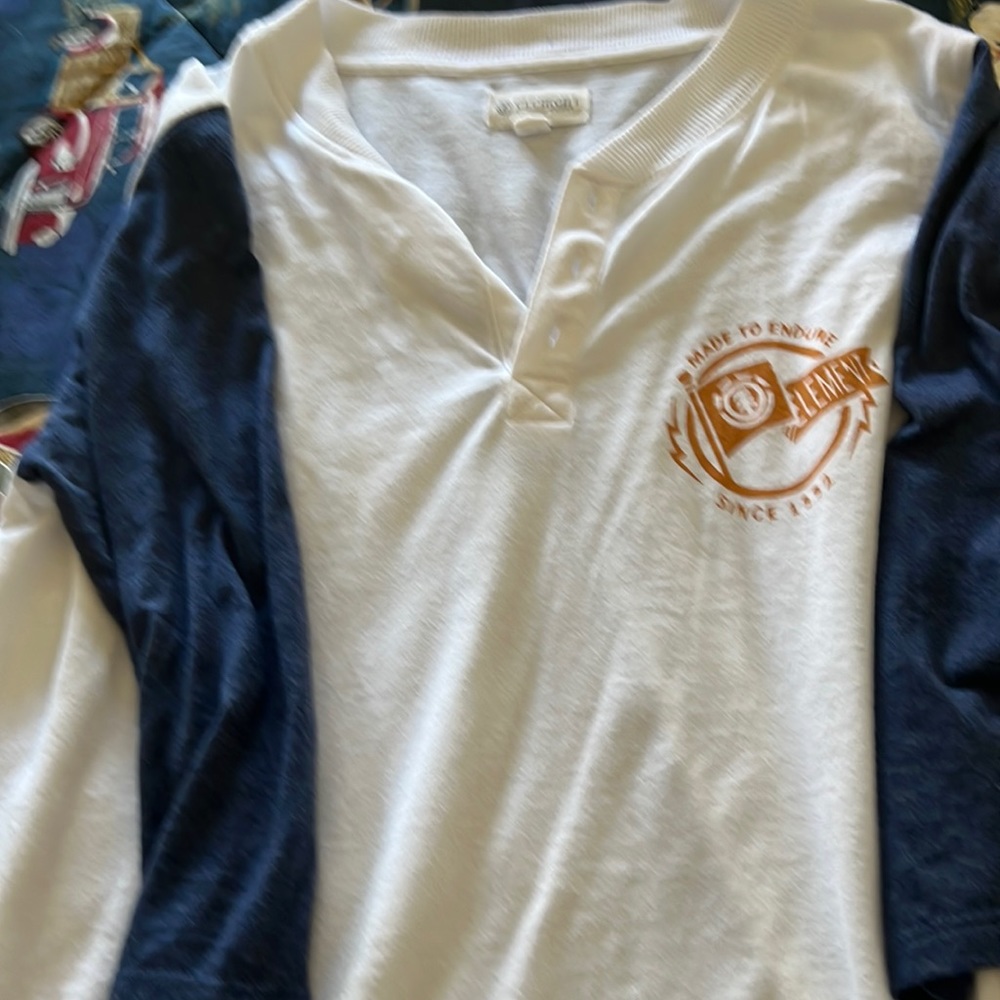 Element brand 3/4 length sleeve Henley style - size S